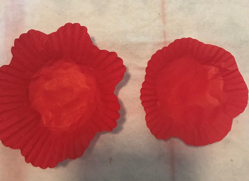 ANZAC Ted Belinda Lansberry ANZAC Day Craft Patty Pan Poppies Cupcake Liner Poppies ANZAC Day Picture Book ANZAC Day Toddler
