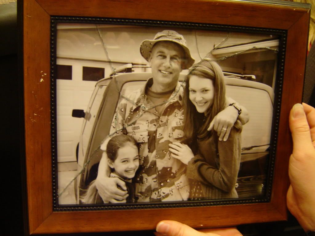 NCIS_television_prop_19_September_2008_9.jpg