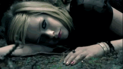 AV.gif Avril Lavigne image by iconpeep