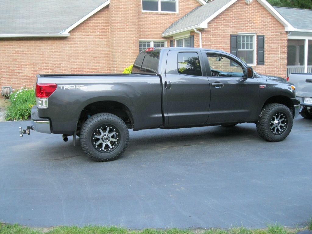 Finally got my wheels and tires on!!! | Toyota Tundra Discussion Forum