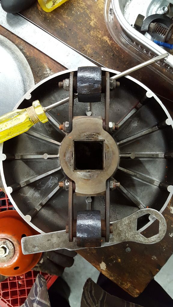 75 Elan square shaft clutch roller disassembly Vintage Ski Doo's DOOTalk Forums